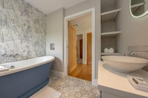 Ένα μπάνιο στο Llety-Hiraeth +23 φωτογραφίες