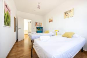 En eller flere senge i et værelse på Finca can Miquel i Xisca + 17 billeder