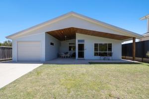 Το κτήριο όπου στεγάζεται  η παραθεριστική κατοικία