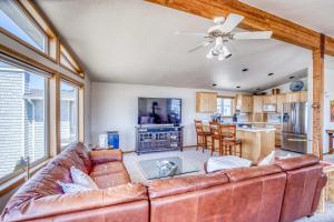 Η κουζίνα ή μικρή κουζίνα στο Shore Escape