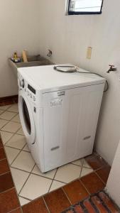 Billede fra billedgalleriet på Spacious House with 4 Bedrooms and Parking i Guadalajara