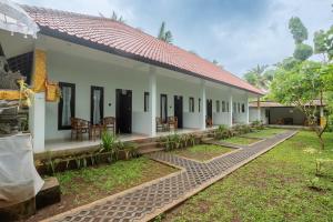 Un jardín fuera de Pristine penida