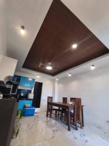 Η κουζίνα ή μικρή κουζίνα στο SaDai Na BaLai Private Resort