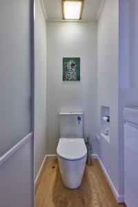 Ένα μπάνιο στο Forest Retreat 2BR Doncaster Westfield M3 +21 φωτογραφίες