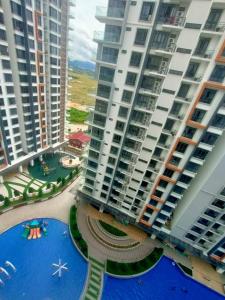 Swimmingpoolen hos eller tæt på K-Avenue Mumui's Homestay