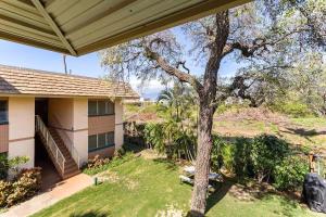 En have udenfor Affordable Vacation Accommodations in Maui at the Kihei Kai Nani Resort