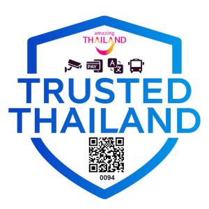 un logo per l'isola fiduciaria di Thielford di Kora Beach Resort Phuket a Bang Tao Beach