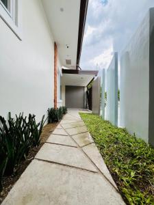 Φωτογραφία από το άλμπουμ του Stylish 3BR Residence - Smart Bath - Cozy Vibes σε Lagao III