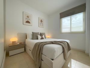 En eller flere senge i et værelse på Villa Lychee + 15 billeder