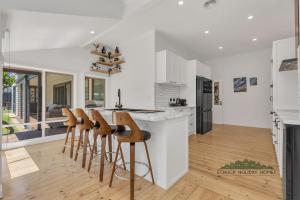 Η κουζίνα ή μικρή κουζίνα στο Home at Haverfield