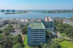 Nespecifikovaný výhled na destinaci Orange Beach nebo výhled na město při pohledu z apartmánu