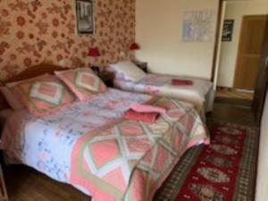 Ένα ή περισσότερα κρεβάτια σε δωμάτιο στο Bourdeverre Chambres D'hôtes