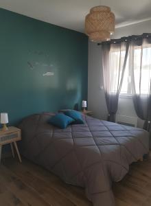 En eller flere senge i et værelse på Villa Lisa + 13 billeder