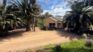 En have udenfor Ukiyo Coastal Retreat