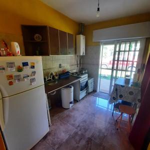 Η κουζίνα ή μικρή κουζίνα στο El sueño de papá