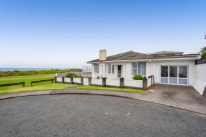 Φωτογραφία από το άλμπουμ του No 1 Beachfront Holiday Home σε Νιου Πλύμουθ +39 φωτογραφίες