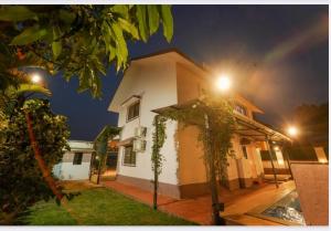 Bygningen som villaen ligger i