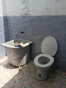 Ένα μπάνιο στο Mangrove Dive