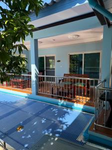 Πισίνα στο ή κοντά στο Twocans Homestay KohMak - SHA