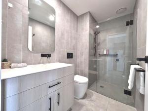 Ένα μπάνιο στο Monash M-City Staycation Hub&Hospitable