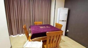 Η κουζίνα ή μικρή κουζίνα στο 7 Days Premium Jingjiang Fuhai New World Automobile Terminal Branch