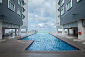 Bazén v ubytování SKY MiMPi Kuala Terengganu Home nebo v jeho okolí