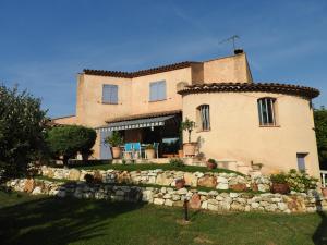 Το κτήριο όπου στεγάζεται  το bed & breakfast