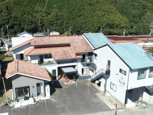 Το κτήριο όπου στεγάζεται  το ξενοδοχείο