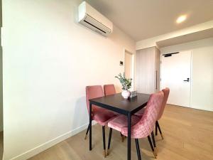 Фотография из галереи M-City Comfort Den near Monash & Hospital в городе Клейтон-Норт +2 фотографии