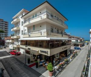 Το κτήριο όπου στεγάζεται  το ξενοδοχείο