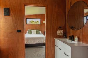 Ένα ή περισσότερα κρεβάτια σε δωμάτιο στο Relaxing Getaway in Pohara