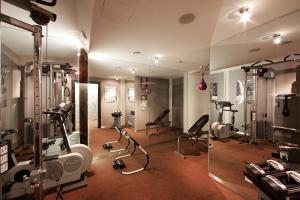 Fitness centrum a/nebo fitness zařízení v ubytování Niebieski Art Hotel & Spa