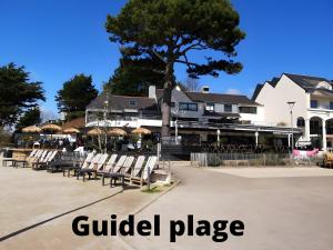 Το κτήριο όπου στεγάζεται  η παραθεριστική κατοικία