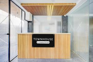 Un certificado, premio, letrero u otro documento en Townhouse Sector 49 Gurugram Formerly Hotel P66