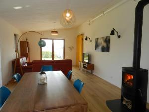 Μια τηλεόραση ή/και κέντρο ψυχαγωγίας στο Gite Le Koto