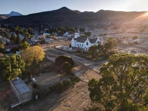En generel udsigt til bjerge eller udsigt til bjerge taget fra chaletet