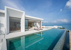 Piscina de la sau aproape de Cape Azure Resort Samui by Thalsea +89 fotografii