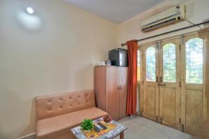 Μια τηλεόραση ή/και κέντρο ψυχαγωγίας στο 2bhk Home Stay Calangute