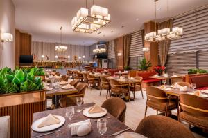 Εστιατόριο ή άλλο μέρος για φαγητό στο Best Western Premier Hidden Hills Hotel