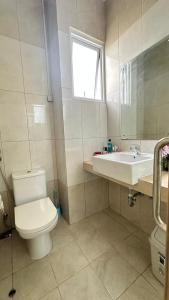 Ένα μπάνιο στο Moses Home