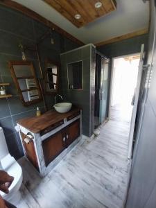 Ένα μπάνιο στο Gîte de Talen