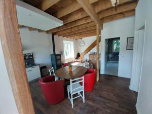 Η κουζίνα ή μικρή κουζίνα στο Gîte de Talen