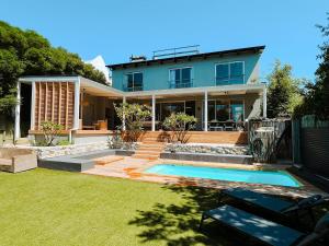 Πισίνα στο ή κοντά στο Bon Bini Beach House