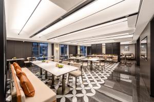Restaurace v ubytování Meilun Hotel, Longhu Financial Island, Zhengzhou