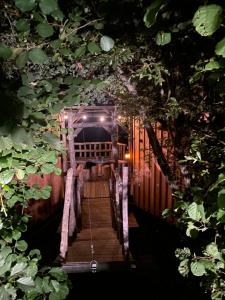 Φωτογραφία από το άλμπουμ του Chalet sur l'eau σε Brissarthe