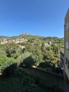 Γενική θέα στο βουνό ή θέα στο βουνό από  αυτό το διαμέρισμα