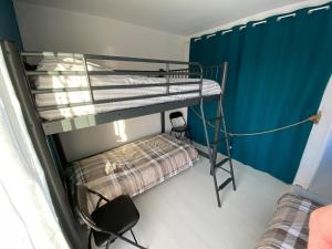 Ένα ή περισσότερα κρεβάτια σε δωμάτιο στο L'écume d'or, 2-bedroom apartment Sea and Lake view