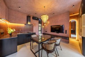 Kuchyň nebo kuchyňský kout v ubytování Fengshui-7 Stylish 1BR in Ungasan with Pool + 11 fotografií