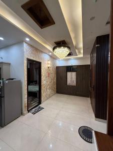 Η κουζίνα ή μικρή κουζίνα στο Lavish villa