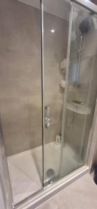 Imagen de la galería de Beautiful room in a new build in oxford, en Oxford